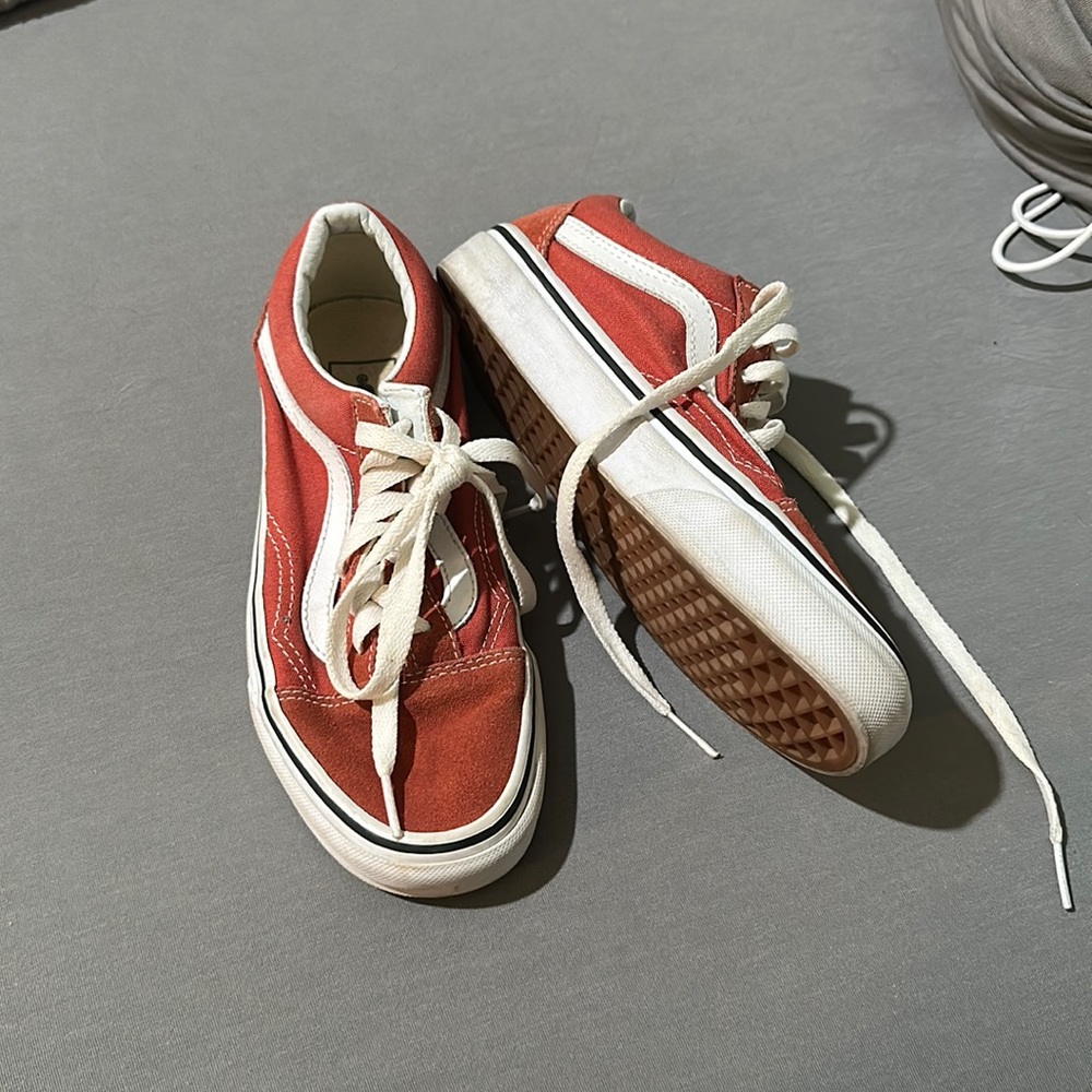 Red vans women’s size 5